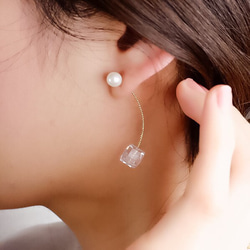<p_212>立方施華洛世奇和珍珠捕捉線耳環 第3張的照片
