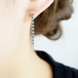 14kgf耳環或耳環 ◇水晶鏈耳環，金屬過敏相容，鍍金&lt;204&gt; 第5張的照片