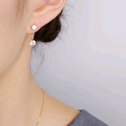 14kgf 耳環或耳環 ◇ 方晶鋯石和心形水晶背扣 &lt;115&gt; 第5張的照片