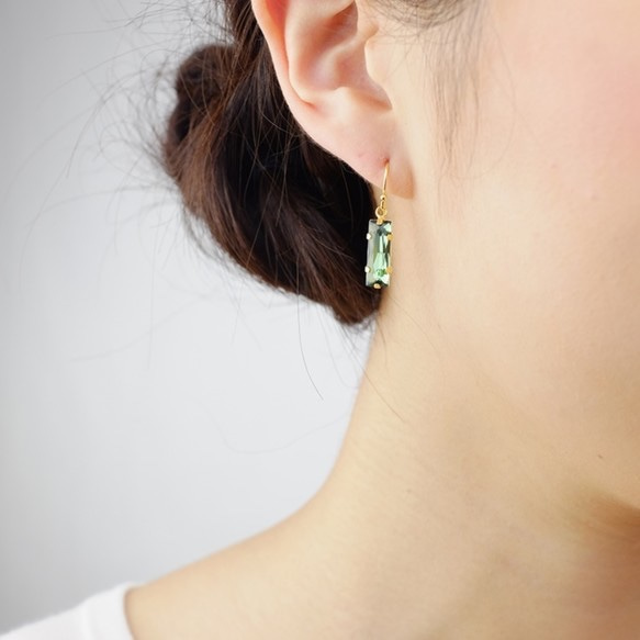 Stick swarovski 〜Erinite green〜　Pierce 第4張的照片