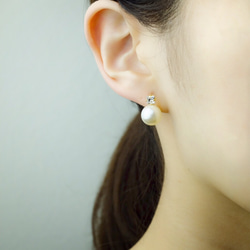 <n_355>【夾式耳環(矽膠耳夾款)或耳針耳環】較大的珍珠tradstyle施華洛世奇水晶×水晶珍珠耳環 第8張的照片