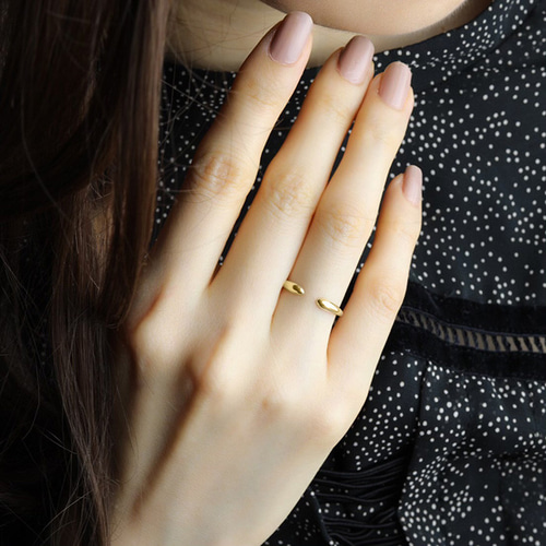 K10〉シンプルフォークリング＜VR002＞ 指輪・リング Alles Liebe