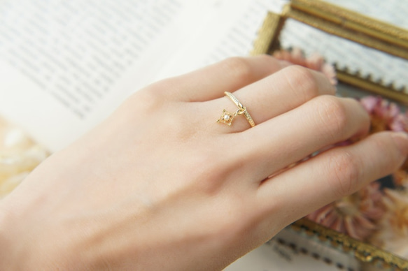 鑽石型墜飾戒指 第3張的照片