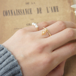 鑽石型墜飾戒指 第5張的照片