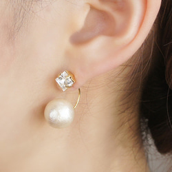 耳針式或耳夾式耳環 ◇白水晶◇施華洛世奇與棉珍珠耳扣的耳環 第3張的照片