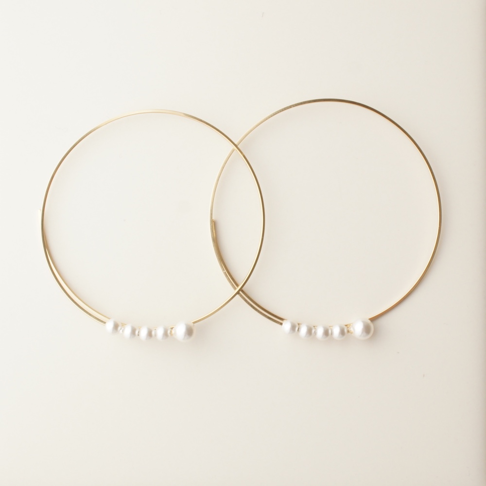 14kgfピアスorイヤリング◇連なる小粒パールのゴールドフープ　金属アレルギー対応　ゴールドフィルド<h16>