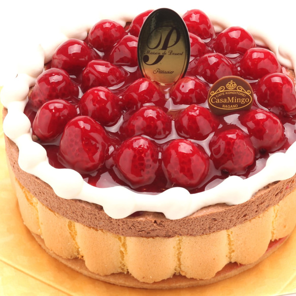 ◯最高級洋菓子 ヴァルトベーレ 木苺チョコレートケーキ 15cm プレートセット 1枚目の画像