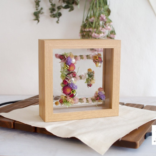 好きなイニシャルで♡開店祝い/誕生日/還暦祝い》カラフル