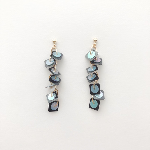 EARRING: 「Lingt blue &  Black」 Aurora 1枚目の画像