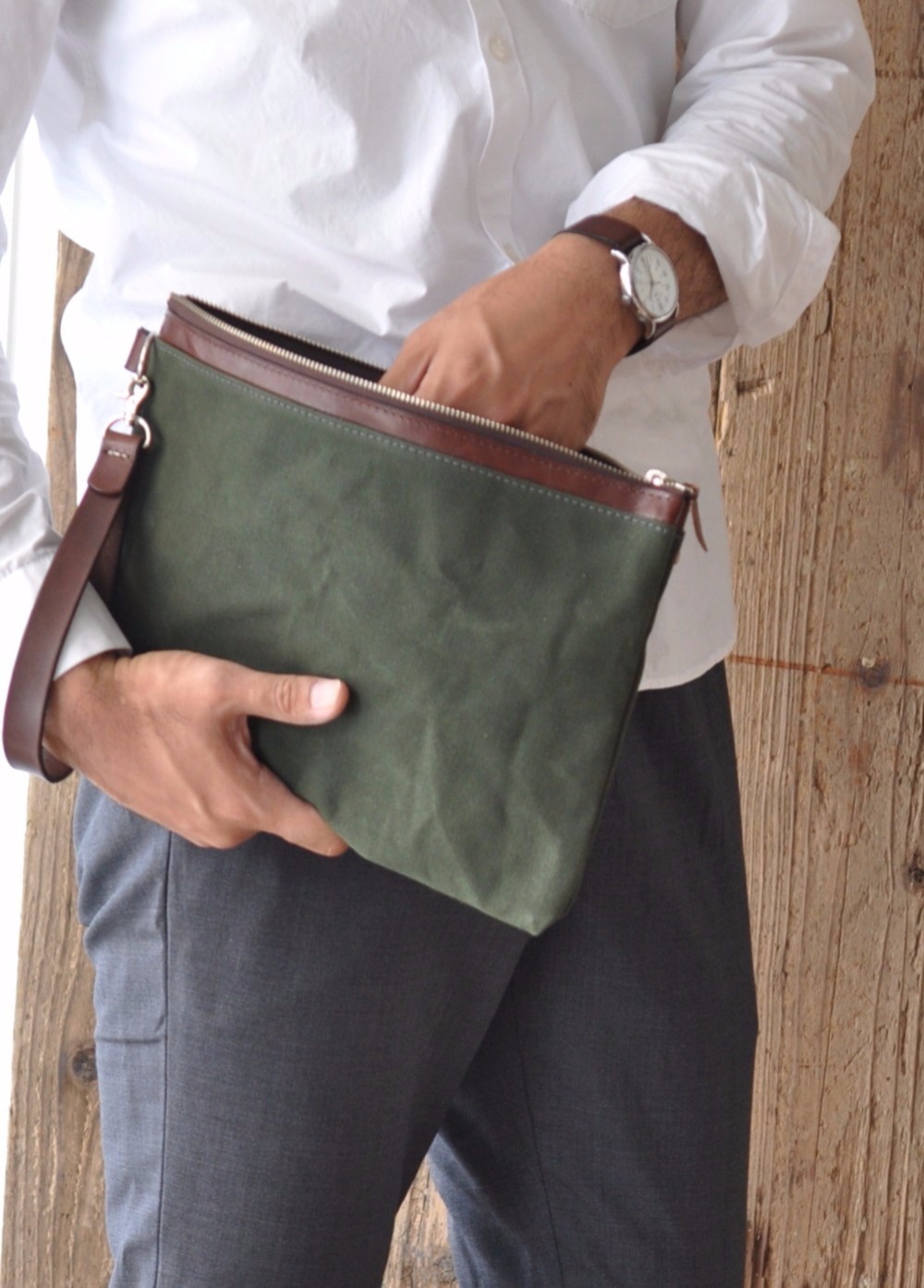 希少未使用✨AGNONA アニオナ　クラッチバッグ　ポーチ　3way 鹿革 羊革 楽天市場】クラッチバッグ 二つ折り メンズ レディース 結婚式