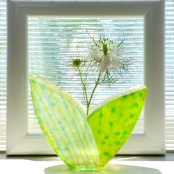 ガラスの葉っぱの花びん-F 1枚目の画像