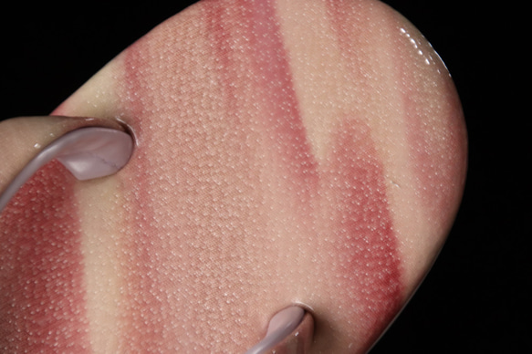 手染め雨草履・雪草履『紅の道行き』Мサイズのみ　京都の老舗着物作家の染める一点物 また 送料はご負担お願い致します