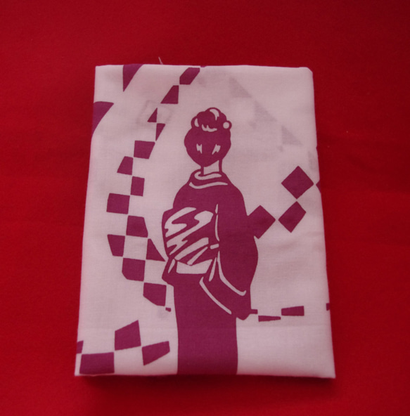着物作家のデザインした注染手拭い『恋よ恋傘』　赤紫 3枚目の画像