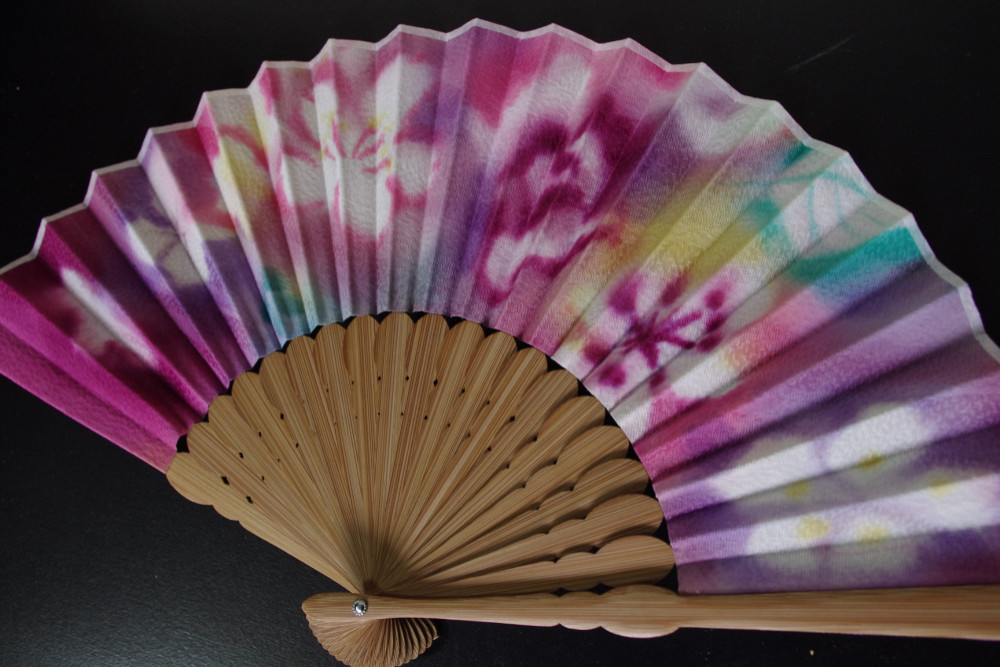 【名入れ無料】風彩染正絹手染め扇子『華、咲く』