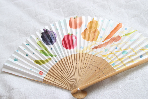 當天發貨☆“ 3折扣促銷”手繪折扇“京都蔬菜zappa-n” 第1張的照片