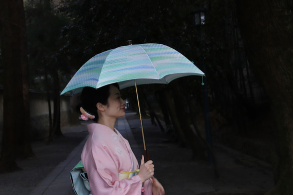 晴天和雨天的雨傘“我決定天空的顏色”處理正方形（和服和衣服都是一種） 第7張的照片