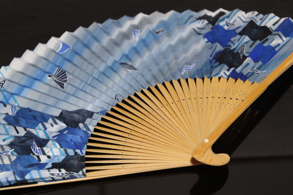 手繪日本紙夏季風扇“月光風傘畫卷”（一種） 第6張的照片
