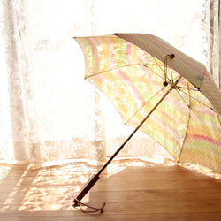 晴雨兼用日傘『踊るマカロン』（着物にも洋服にも・一点物） 4枚目の画像