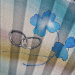 【ご結婚のお祝いにSOMETHING　BLUE】【名入れ無料】正絹手染め扇子『遥風』 4枚目の画像