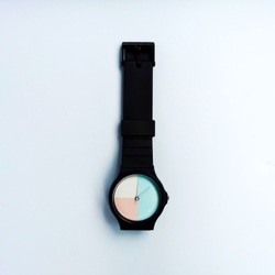 Simple watch pastel color separate 第3張的照片