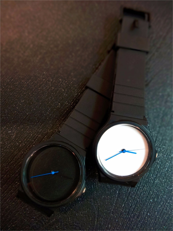 【専用ページ】Wrist watch White ×Skyblue 4枚目の画像