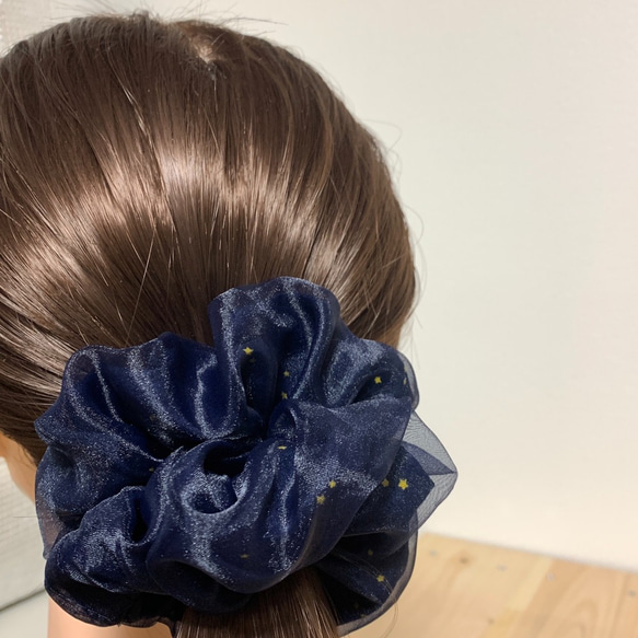 オーガンジーリボンヘアゴム 夜空の雪