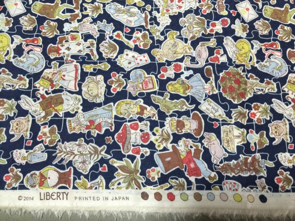 Liberty　サテンリボンシュシュ　＜Gallymoggers Reynard＞ navy レッド 3枚目の画像