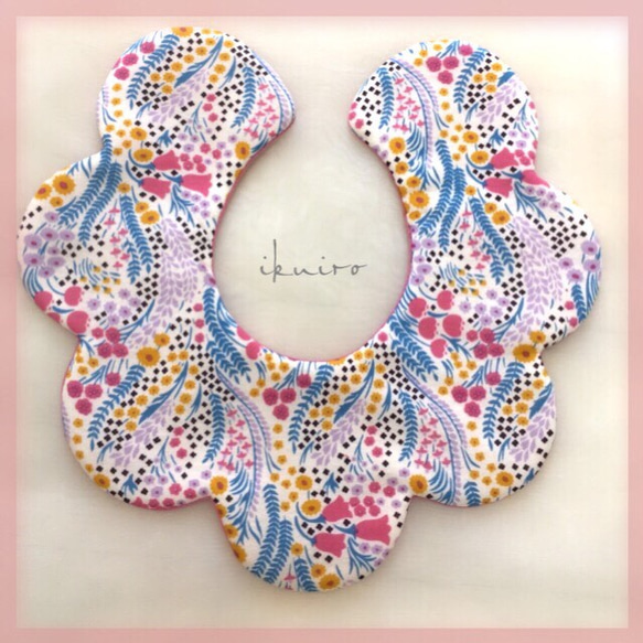 【再販3】リバティ ベルフラワー  国産シェラトンジャージ生地 2枚目の画像