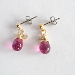 GLASS Larme pierced earrings/ear clips cherry red 第3張的照片