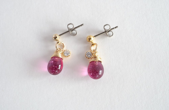 GLASS Larme pierced earrings/ear clips cherry red 第3張的照片