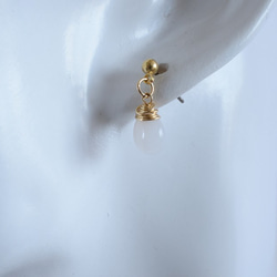 GLASS Larme pierced earrings/ear clips Snow white 第4張的照片