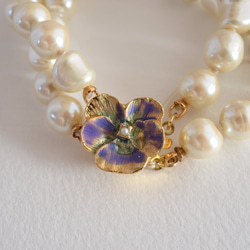 VINTAGE 2Strands baroque pearl pansy bracelet 3枚目の画像