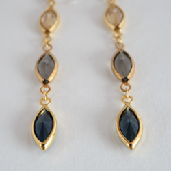 VINTAGE Glass frame earrings/pierce Gold gray 4枚目の画像