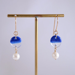 GLASS Bicolor Glass Pierced earrings/Ear clips Blue×Clear 第2張的照片