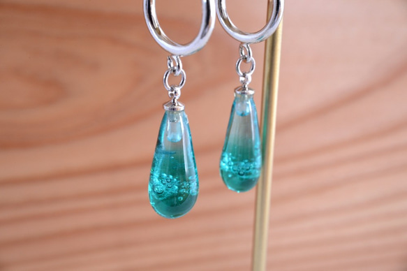 GLASS Bubble Drop Chain Ear clips Light blue×Green 第1張的照片