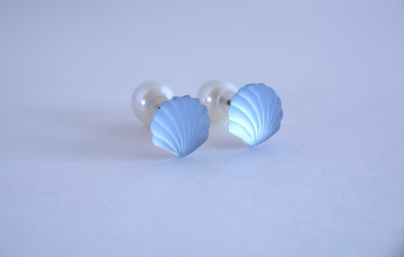 VINTAGE Sea Shell Pierced earrings Light blue 第2張的照片