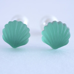 VINTAGE Sea Shell Pierced earrings Light green 第3張的照片