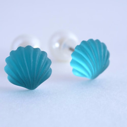 VINTAGE Sea shell Pierced earrings/Ear clips  Emerald Blue 第1張的照片