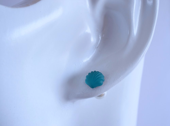 VINTAGE Sea shell Pierced earrings/Ear clips  Emerald Blue 第4張的照片