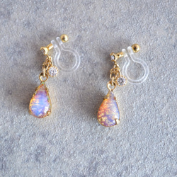 VINTAGE Fire opal glass Ear clips/Pierced earrings Teardrop 第2張的照片