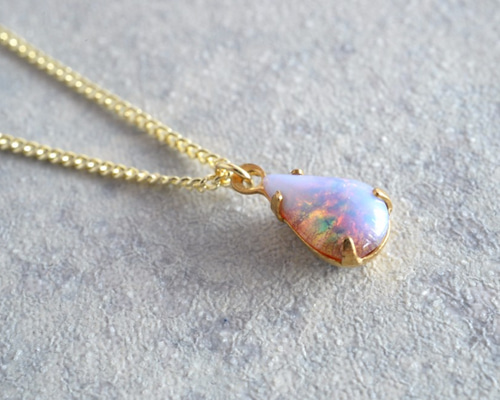 VINTAGE ファイヤーオパール風ガラスネックレス Teardrop
