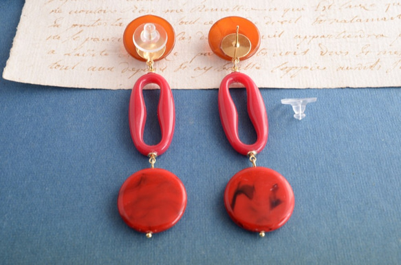 VINTAGE German made acrylic retro pierced earrings/ear clips 第2張的照片