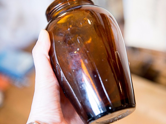 イギリスアンティーク「virol」ガラスボトル　Lサイズ（No.30827） 1枚目の画像