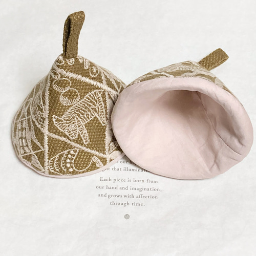 ミナペルホネン　フォレストウェーブ　2枚セット　　鍋つかみ　新品未開封 Amazon.co.jp: 新 ミナペルホネン forestwave ストウブ ミトン 鍋