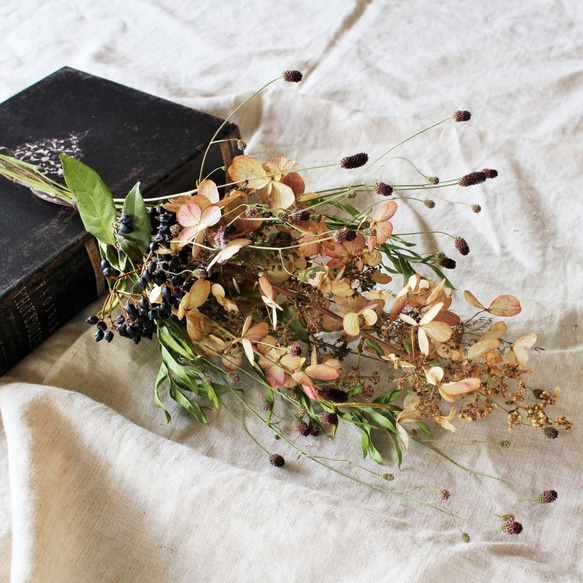 ❍ラッピング無料❍ミナヅキとワレモコウのスワッグ☆ドライフラワー