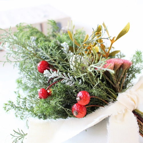 ドライフラワー★クリスマスローズのハーフリース　シンプル　大人の　コニファー ドライフラワーハーフリース【Dried Flowers Half Wreath