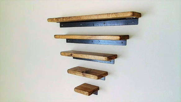 4つセット壁掛けブックラック　ウォールシェルフ　アイアン家具　ハンドメイド 4つセット壁掛けブックラック ウォールシェルフ アイアン家具