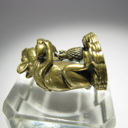 ★タイのミニ仏シリーズ◆鋳物で作られた可愛いメタルの置物◆金塊を持ったネズミちゃんー２ 4枚目の画像