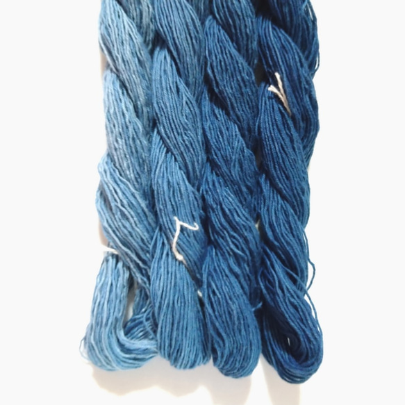 最後の1点となりました！　刺し子糸、編み物、織物にも♪藍染め　藍染め糸４種セット　綿　コットン 3枚目の画像