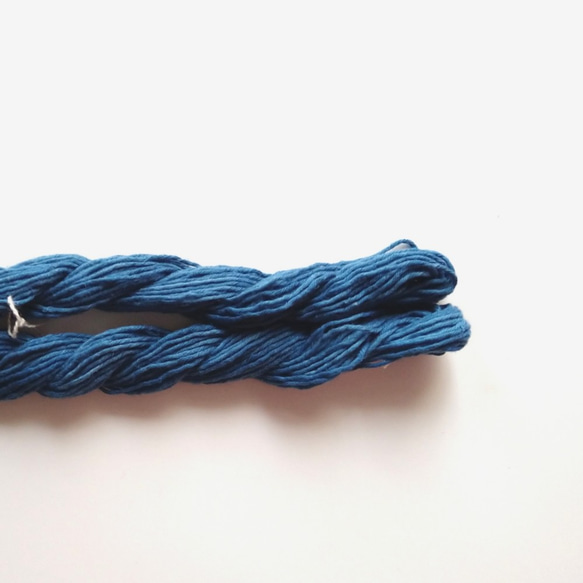 太糸　刺し子糸、編み物、織物にも♪草木染め　草木染め糸　インド藍染め　綿　コットン 1枚目の画像